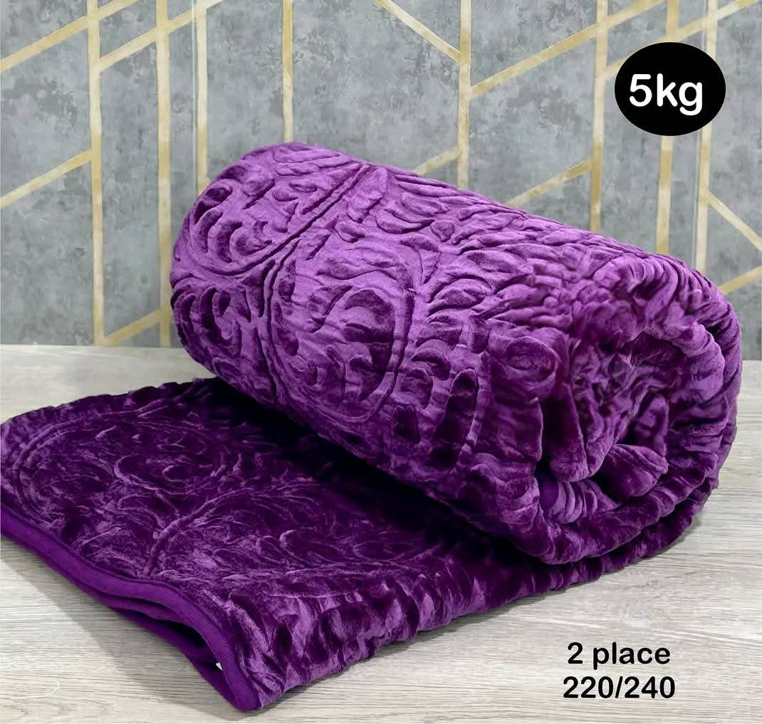 بطانية فاخرة 5 كغ لمكانين –   ناعمة الملمس  | 220×240 سم | 4 ألوان راقية