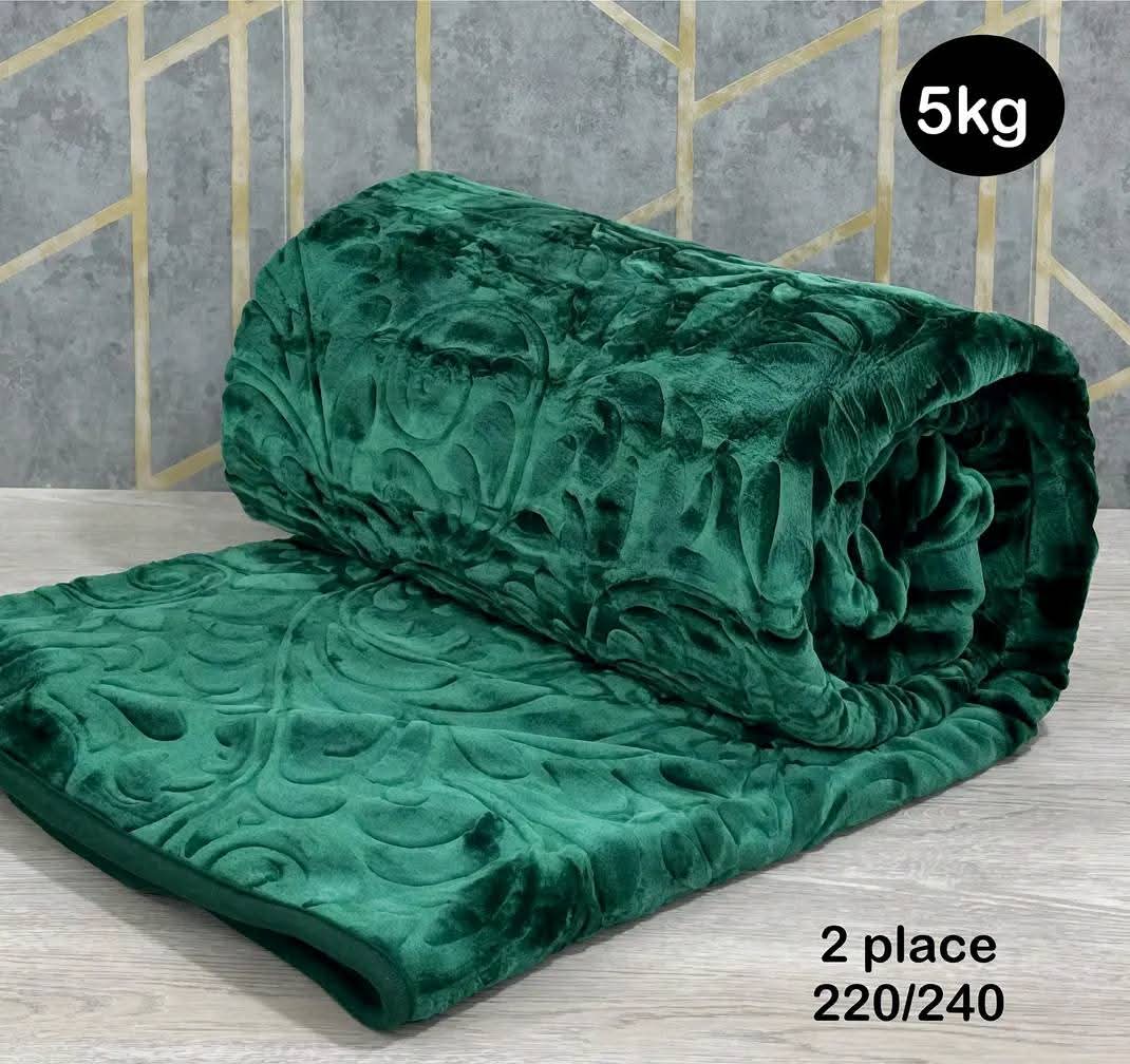 بطانية فاخرة 5 كغ لمكانين –   ناعمة الملمس  | 220×240 سم | 4 ألوان راقية